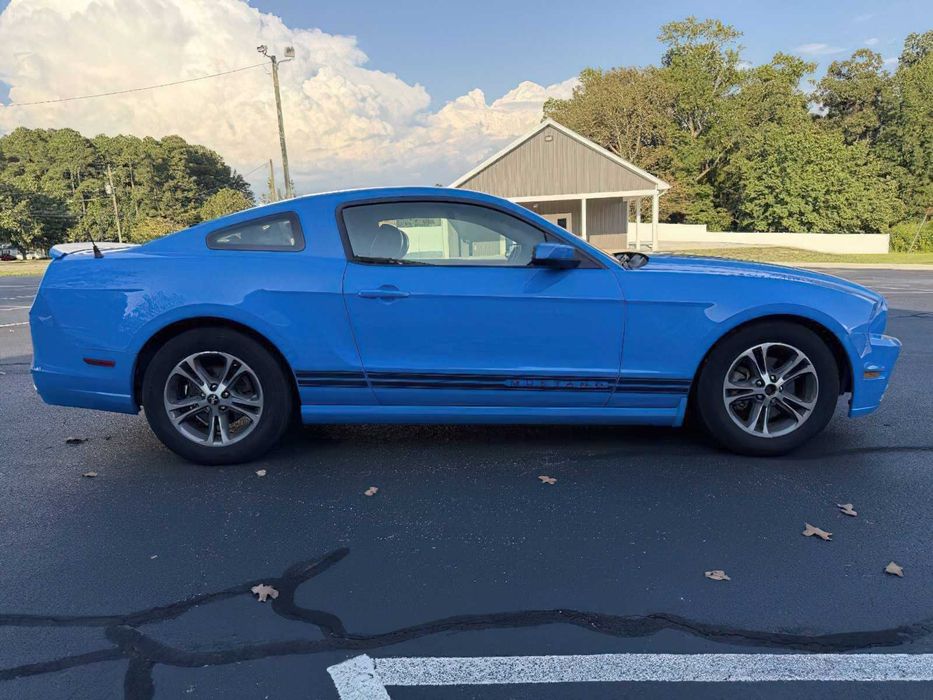 Ford Mustang V6 Premium      2014