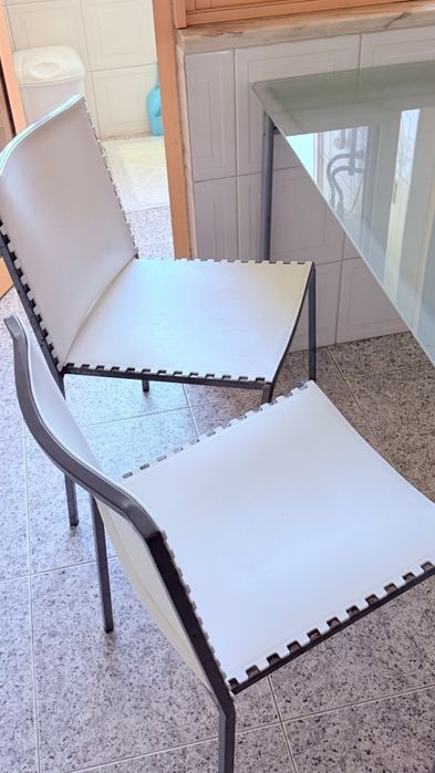 Mesa com 4 Cadeiras