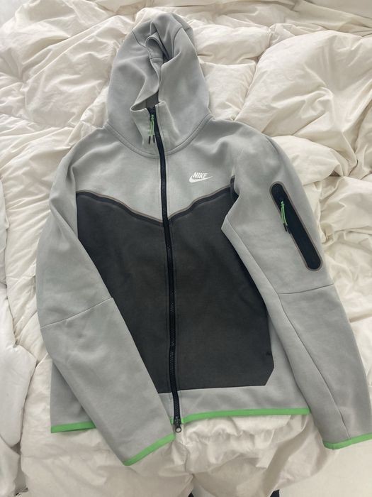 Nike Tech cinzento e preto