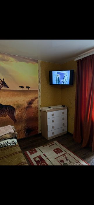 Посуточно почасово  квартира на 4 Заречном Академия Полиции Терра 44