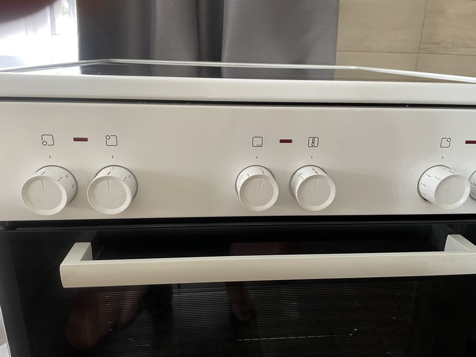 Електроплита BOSCH HCA422120Q