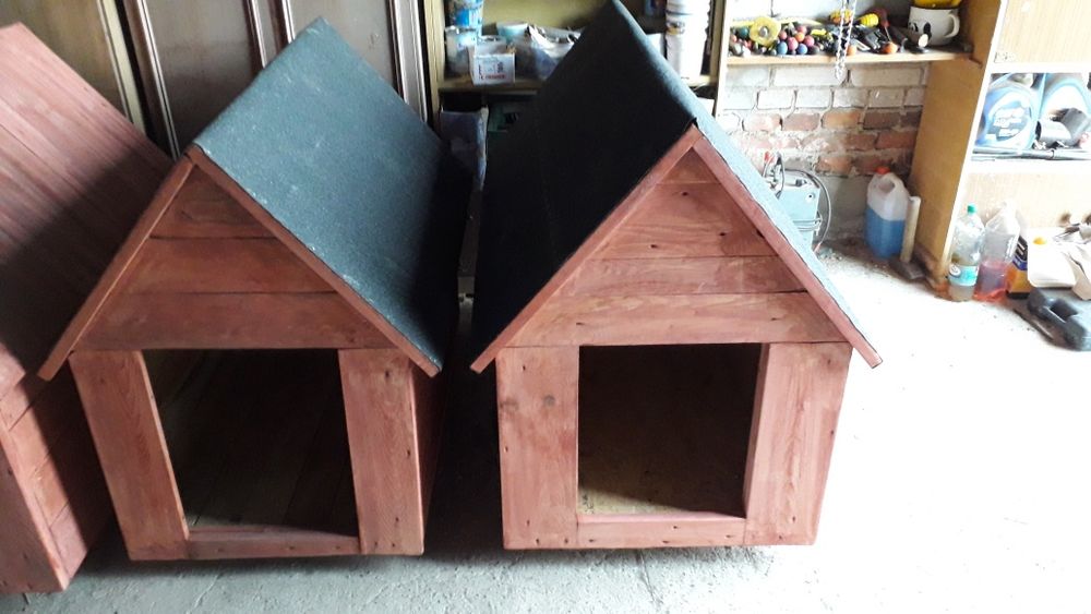 Buda dla psa solidnie wykonana