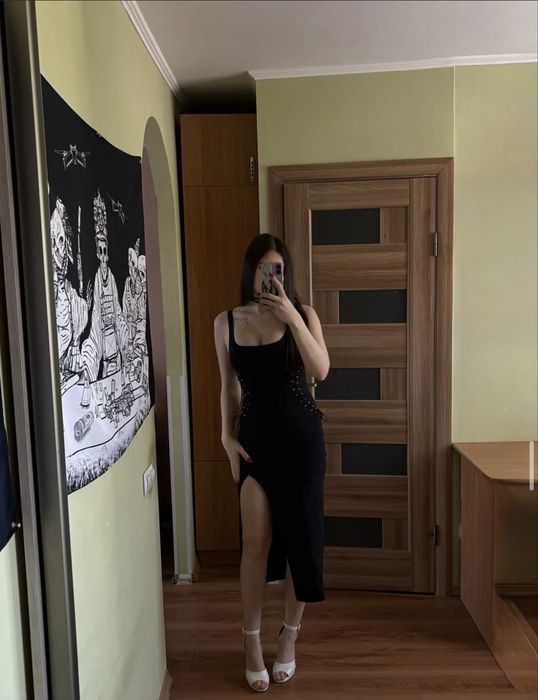 Всі сукні по 250 грн , розміри в описі