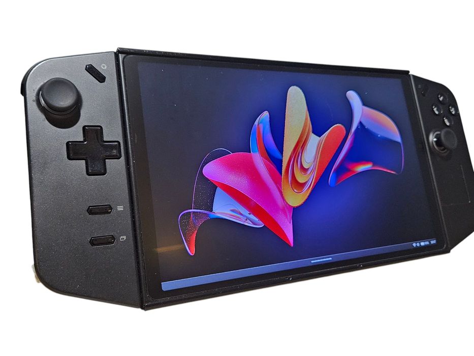 Konsola przenośna Lenovo Legion GO, Ryzen Z1, SSD 2TB, 16GB RAM