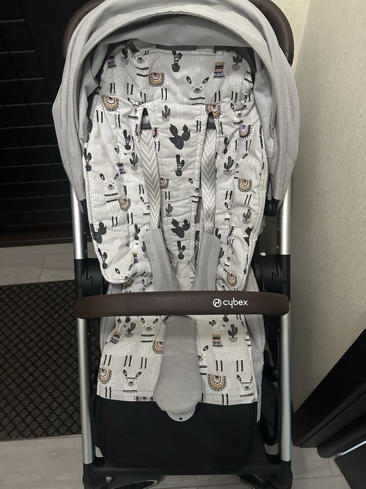 Прогулянкова коляска Cybex Balios s Lux ( двухсторонній матрасик+дощовик+чохли на колеса  у комплекті)