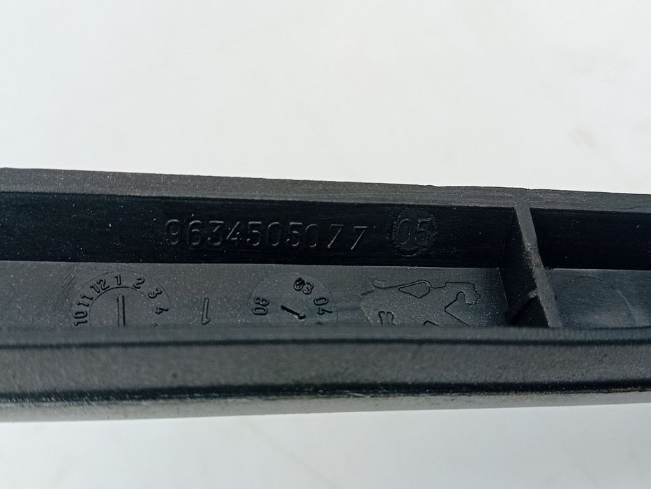 Moldura da consola central / rádio / aro PEUGEOT 307 Break (3E)