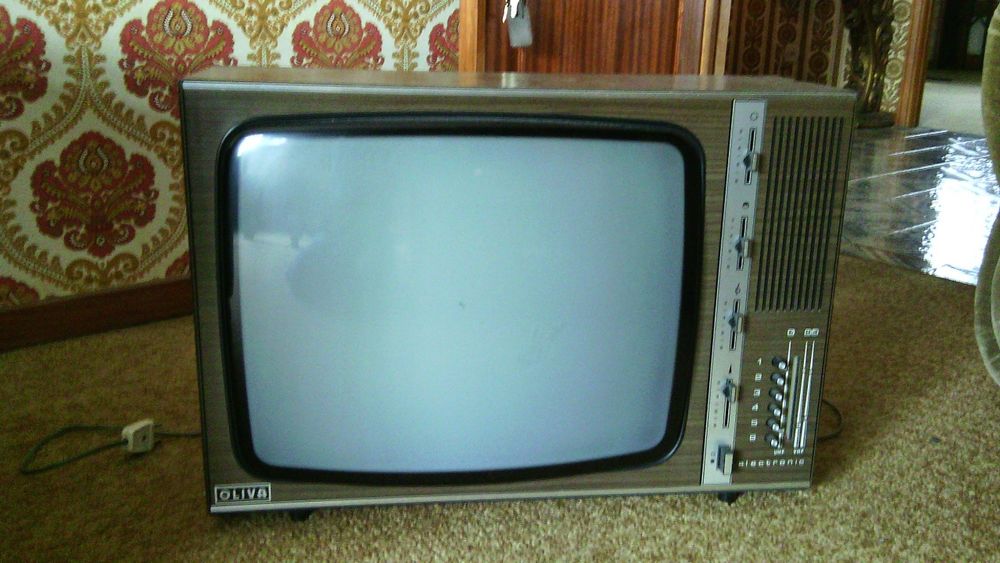 Old TV (not working)64309784856195120