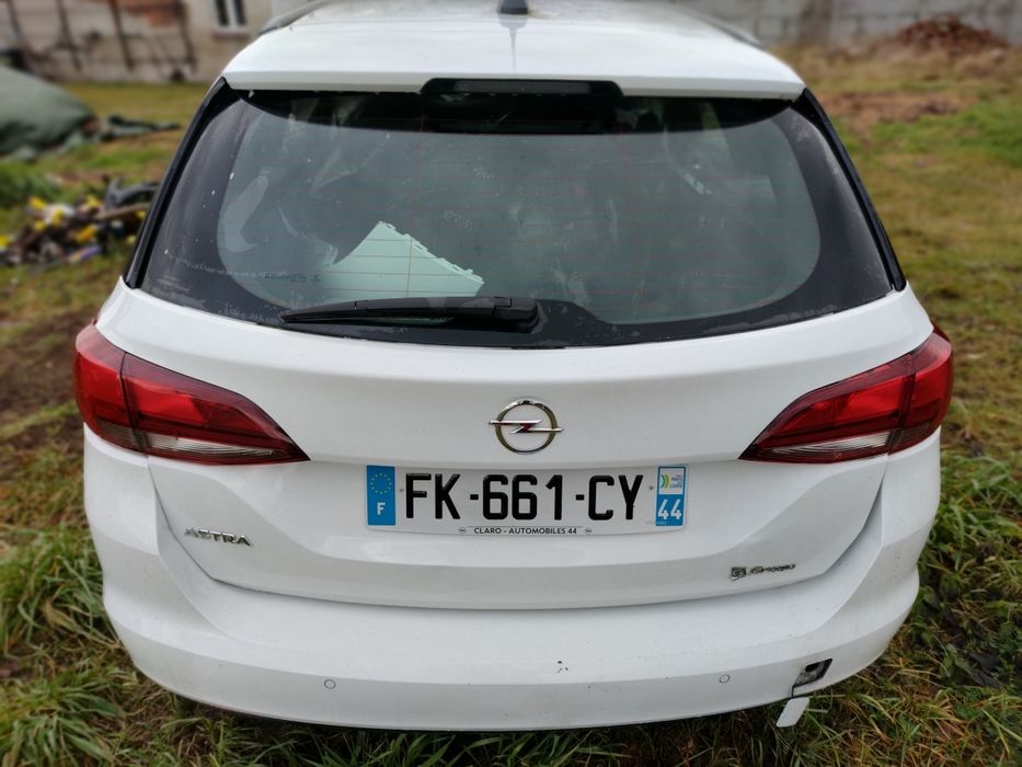 Klapa tylna opel astra k