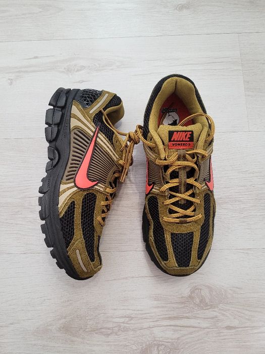 Кроссовки NIKE VOMERO 5 нові original