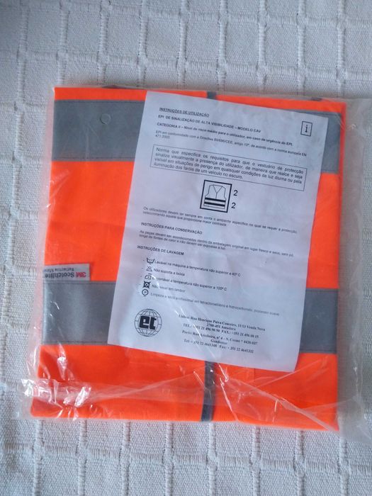 Capacete de Proteção e Coletes Reflector Portucel