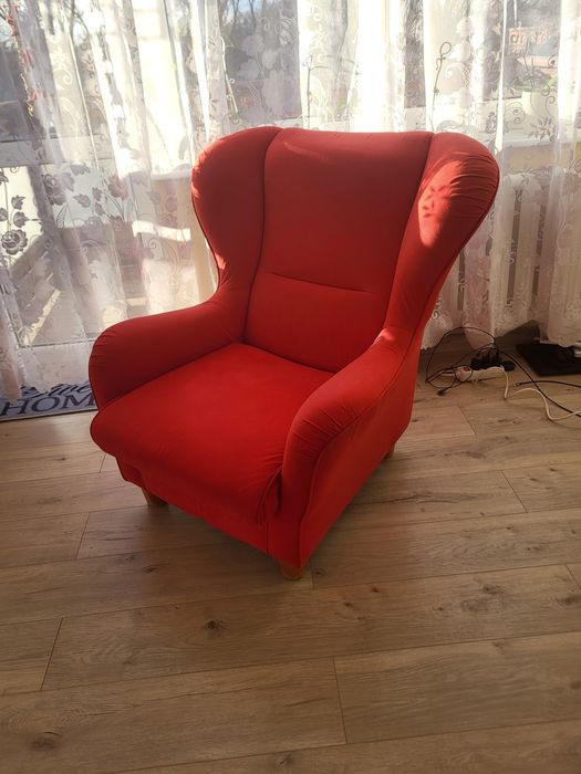 Bardzo wygodny i ładny fotel uszak