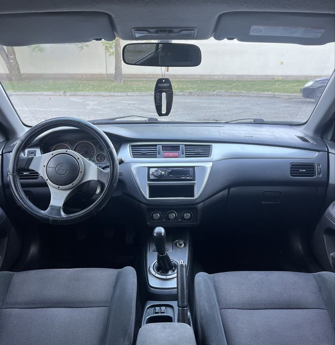 Продам Mitsubishi Lancer IX 2007 год 2,0 на механике