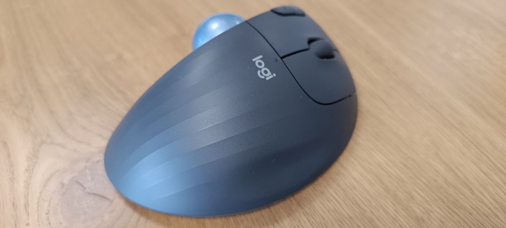 Rato Logitech M575