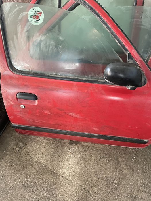 Nissan micra. Portas para venda