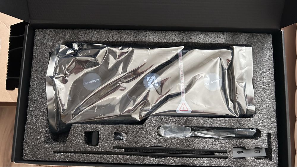 Karta graficzna rtx 5070 Gameing OC, nowa, media expert