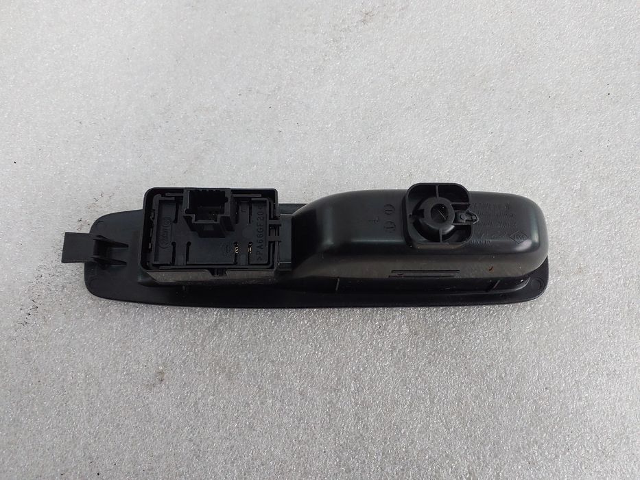Comando / botão / interruptor vidros trás direito RENAULT Megane IV (B