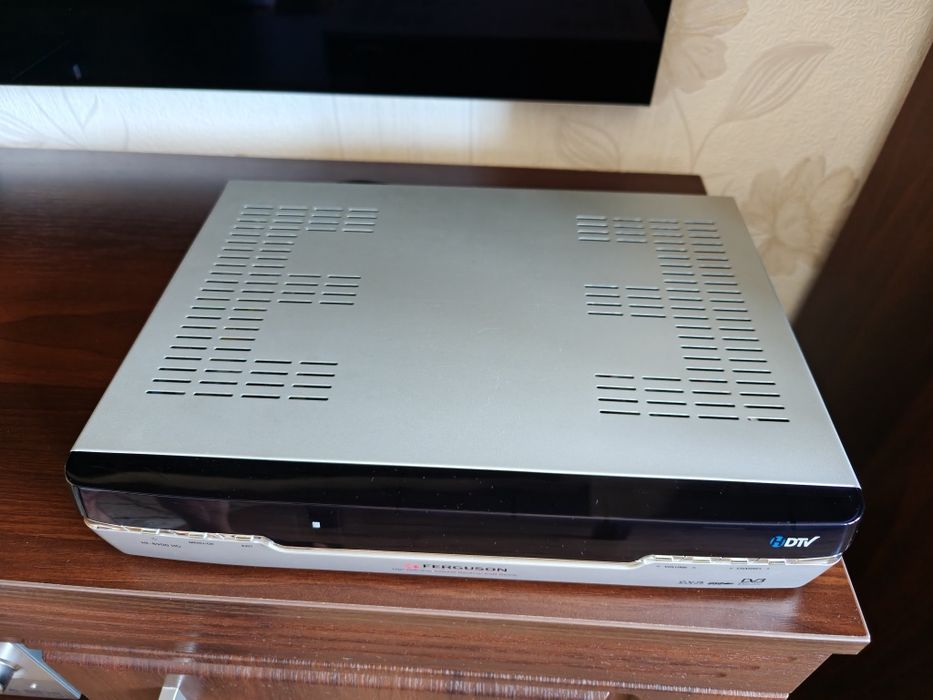 Tuner satelitarny Ferguson