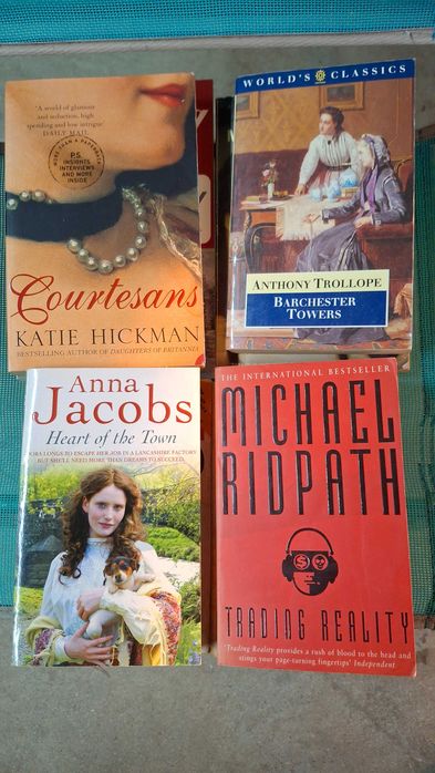 Livros de Bolso e outros em Inglês..