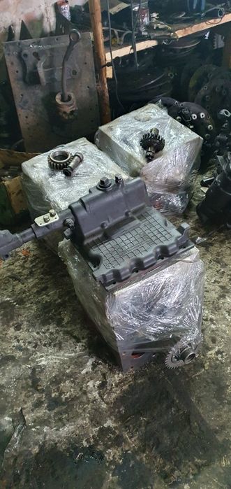 Продам полуось МТЗ. Чулки  шестерні сонячні циліндрички подшипнік гсв