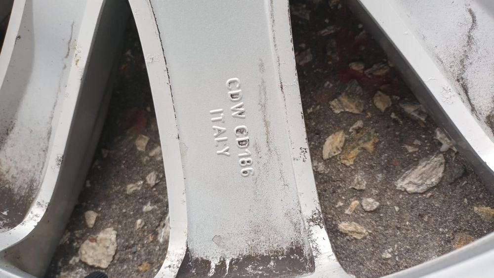 Felgi aluminiowe z oponami do BMW 18 cali