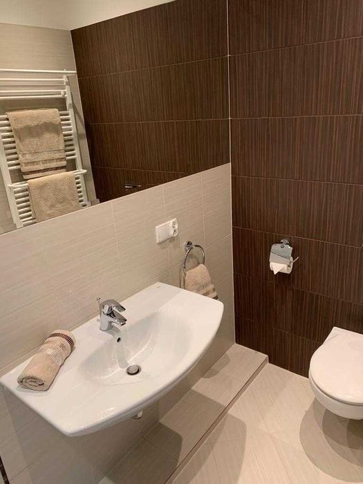 Wynajmę mieszkanie bezpośrednio-ul.Katowicka-2 duże pokoje, 2 łazienki