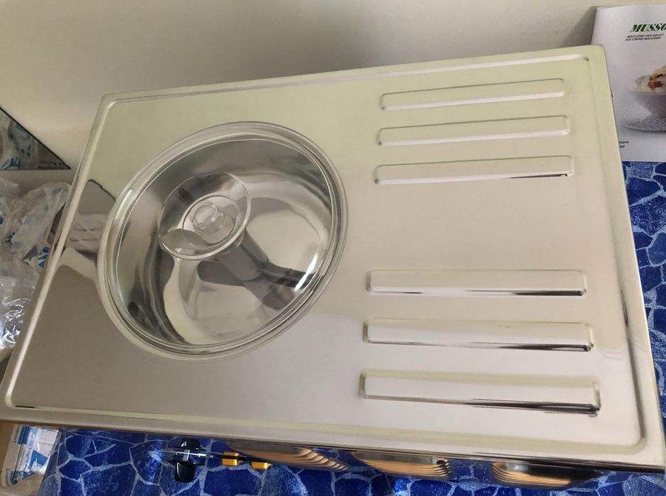 Máquina de Gelados Italiana Musso Stella  Pola