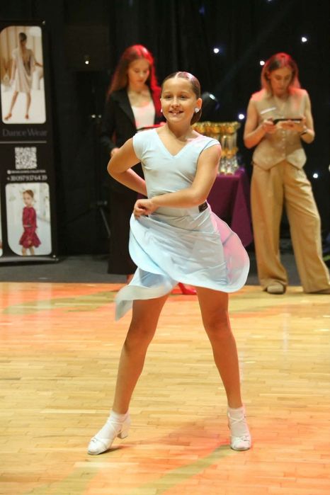 Плаття для виступу