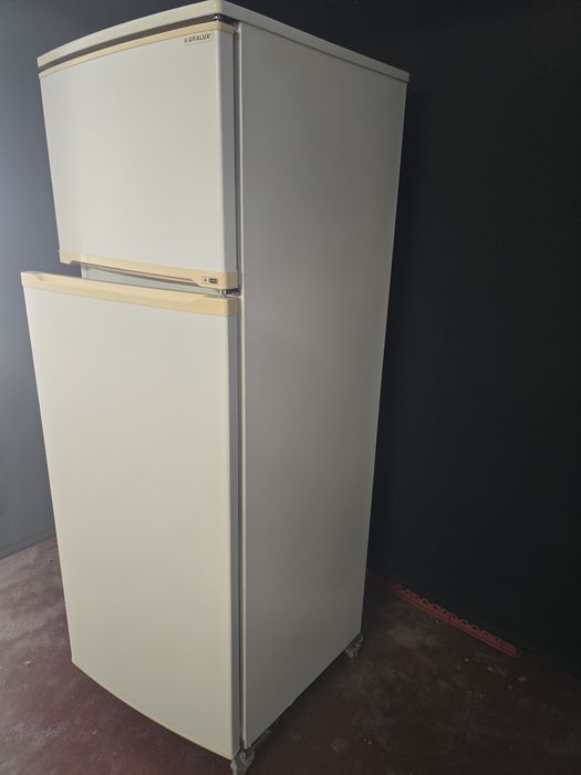 Frigorífico Gralux 2 portas – em bom estado