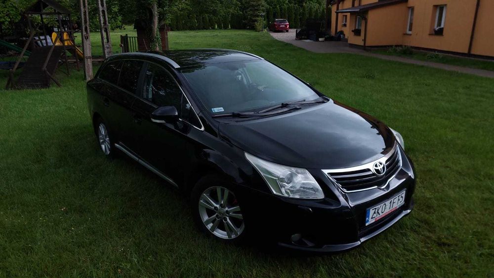Toyota Avensis t27 Szczeglino • OLX.pl