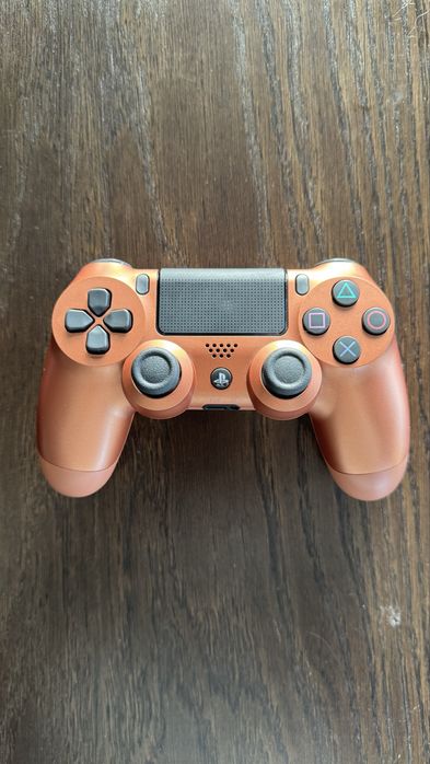 PlayStation 4 Slim 500 GB – jak nowa + 2 pady + 5 gier