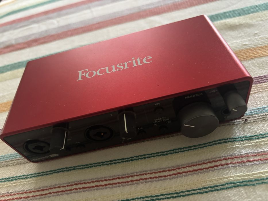 Focusrite Scarlett 2i2
