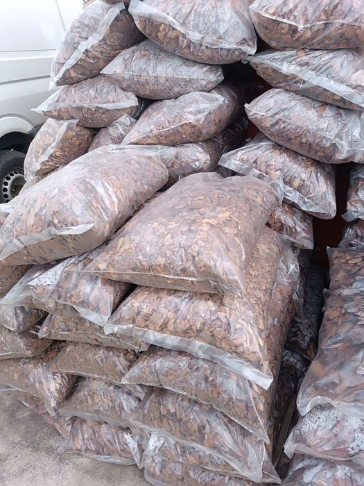 Соснова кора. Кора . Мульча соснова для рослин..