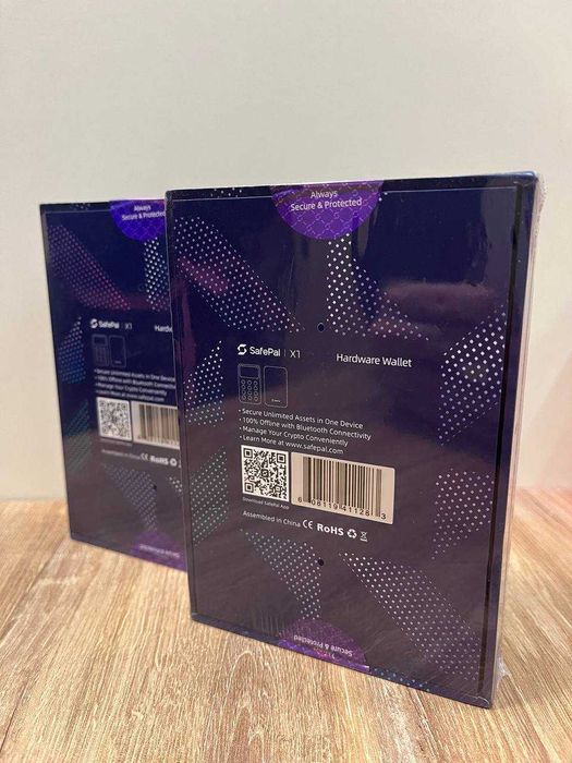 Апаратний / холодний криптогаманець SafePal X1