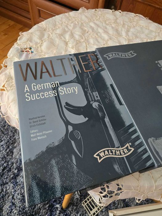 Album WALTHER a German Success Story -okazja Glock, Beretta, Sig Sauer