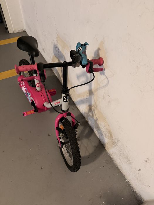 Bicicleta Rosa  + capacete