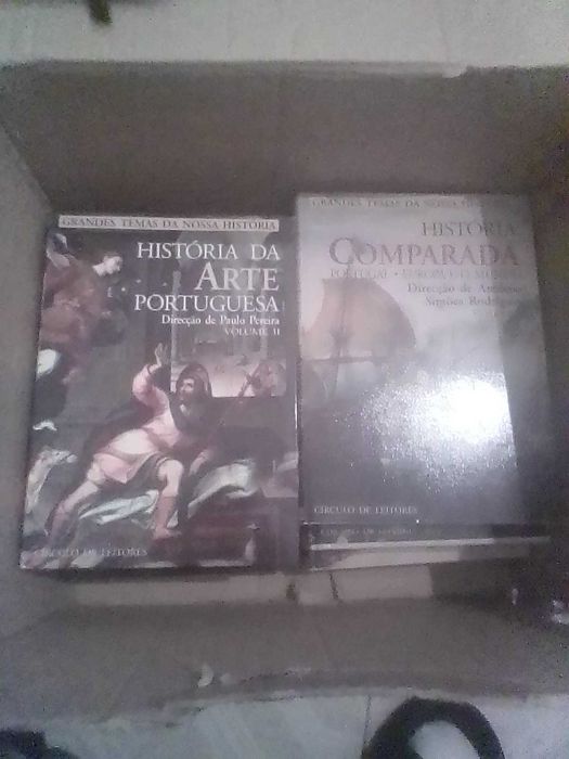 Tenho aqui vários livros para despachar urgentemente para