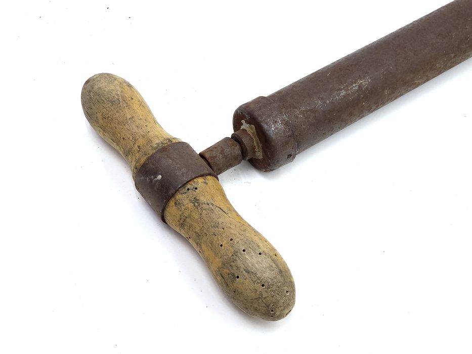 Pompka podłogowa stacjonarna serwisowa do rowerów PRL