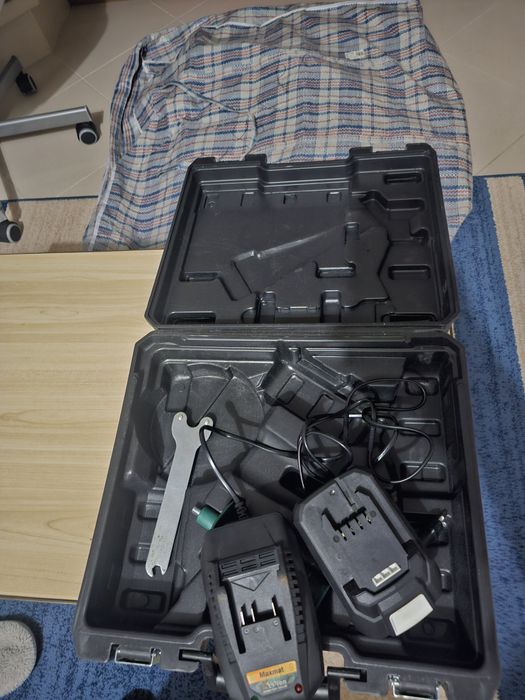 Caixa de torna com duas baterias