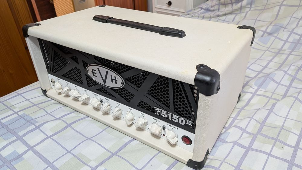 EVH 5150 III 50w 6L6 c/ hardcase custom + footswitch Original