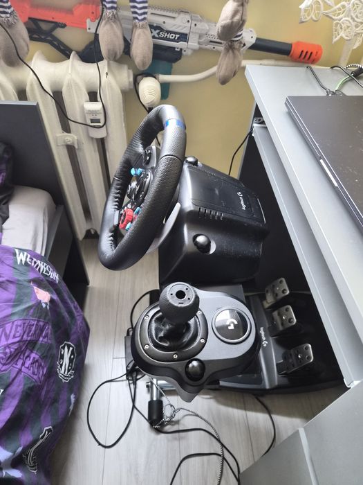 Kierownica Logitech G29+ Shifter+Stojak na kierownice