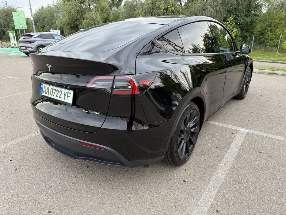 Tesla Model Y Long Range Dual Motor AWD, 2021