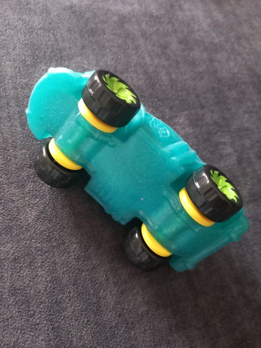 Carro Tubarão - Goo Jit Zu