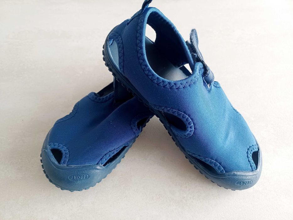 Klapki, buty basenowe, do wody r. 29