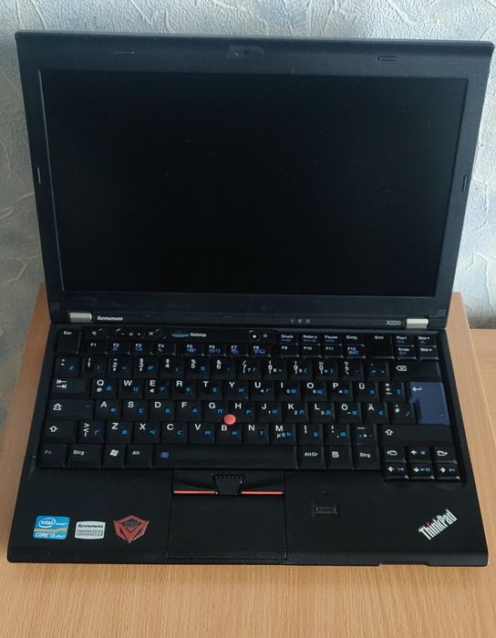 Ноутбук Lenovo ThinkPad X-220 с встроенным 3G модемом и слотом под сим