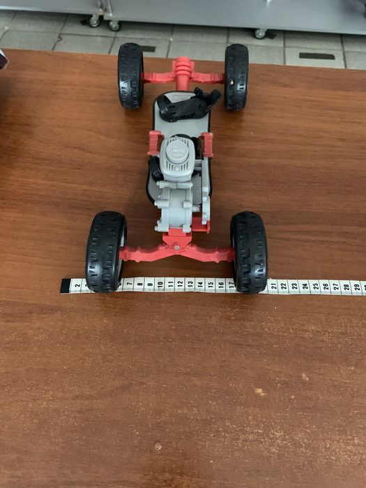 Extreme Skateboard Action Man та дві фігурки