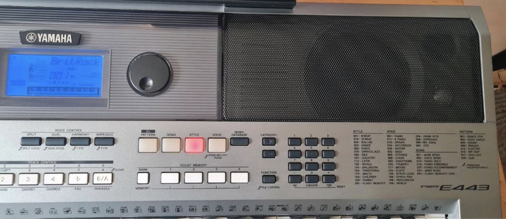 Синтезатор Yamaha psr e 443