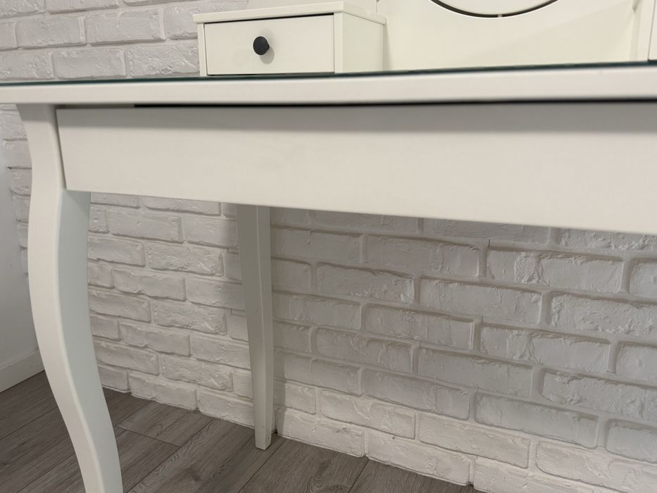 Toaletka biała IKEA