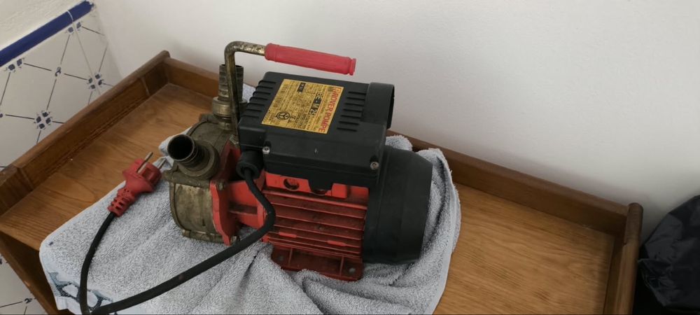 Bomba de transfega