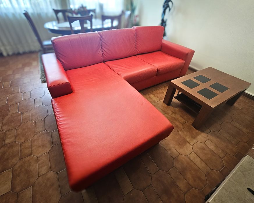 Sofá de pele com chaise long