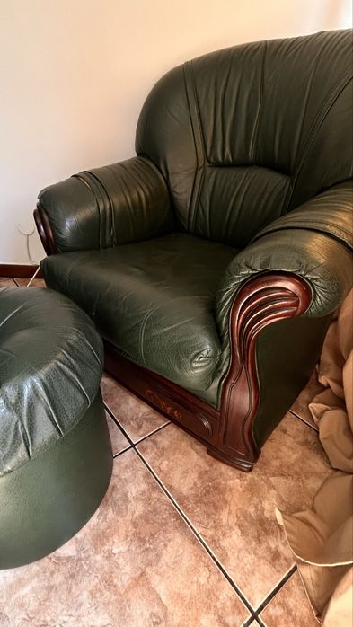 Cadeirão de sala + apoio de pé